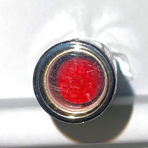 Revlon Lipstick in RiCH GiRL RED #830 - Picture 4 of 5